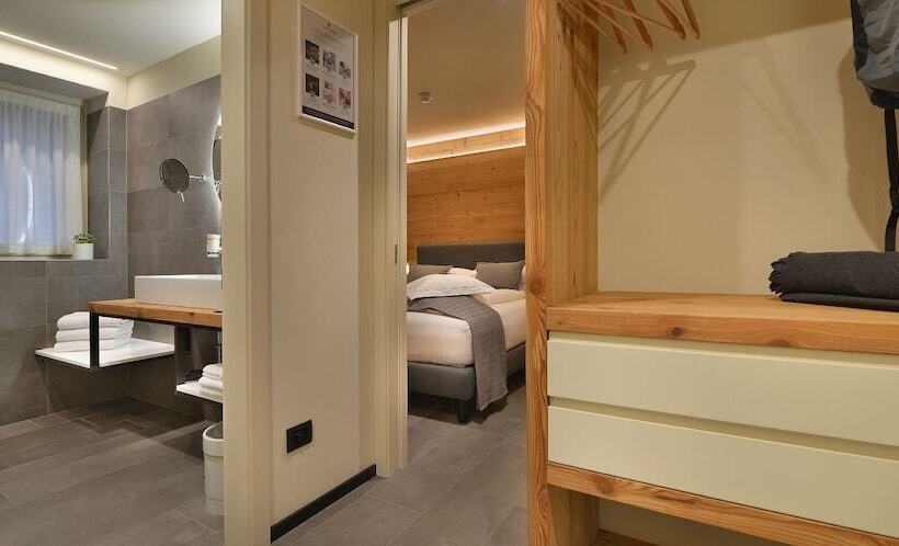 جناح, Sporting Family Hospitality