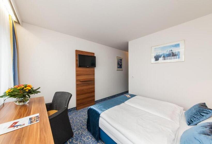 Номер Стандарт, Strohgäu