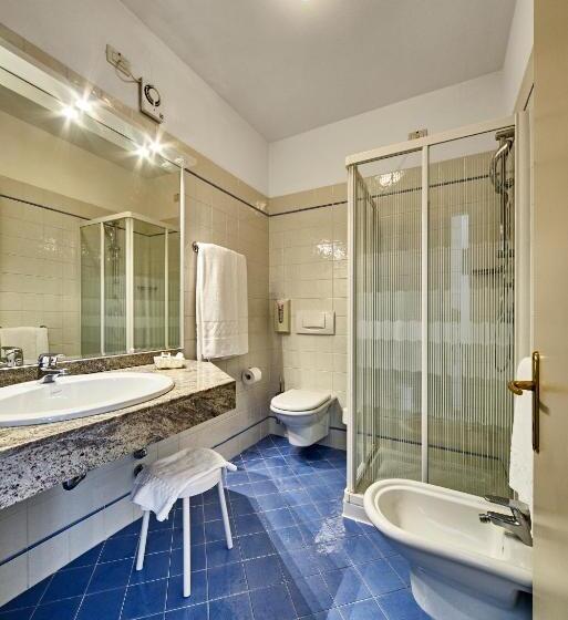 Comfort room with balcony, Palace Hotel Regina