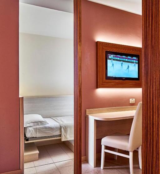 Comfort room with balcony, Palace Hotel Regina