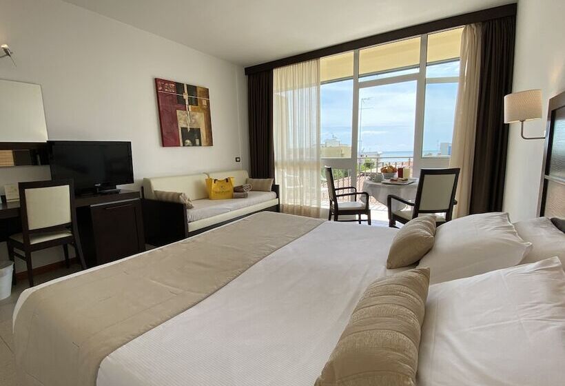 스탠다드 트리플 룸, Palace Hotel Regina