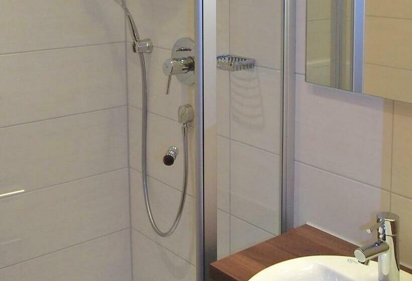 スタンダードシングルルーム, Land Wirtschaft Höß