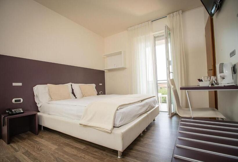 חדר סטנדרט עם מרפסת, Villa Alberta