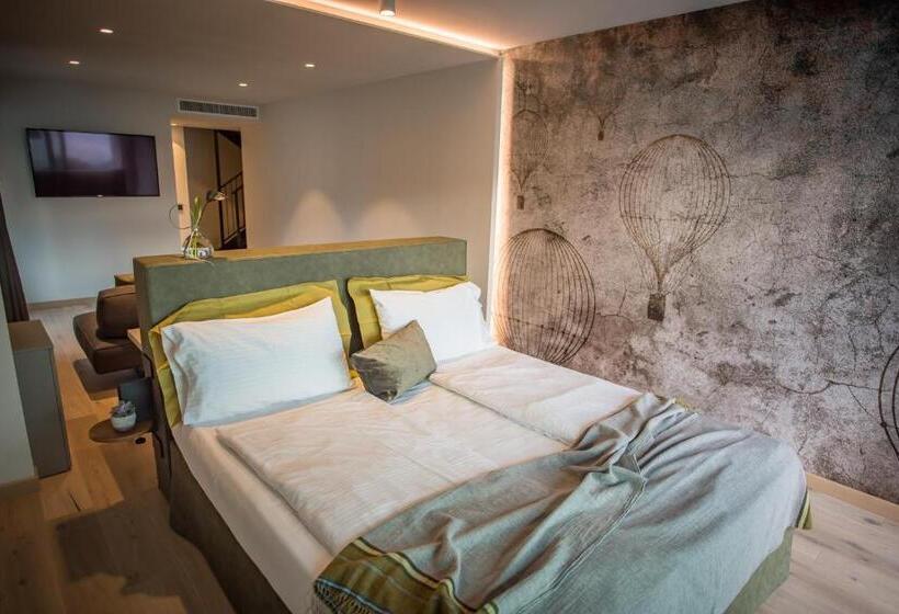 자쿠지 스위트, Villa Enrica