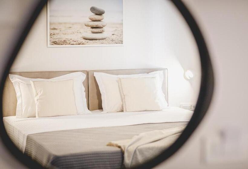 Номер Стандарт Кровать Кинг Адаптированный для Инвалидов, Votsalo Tolo