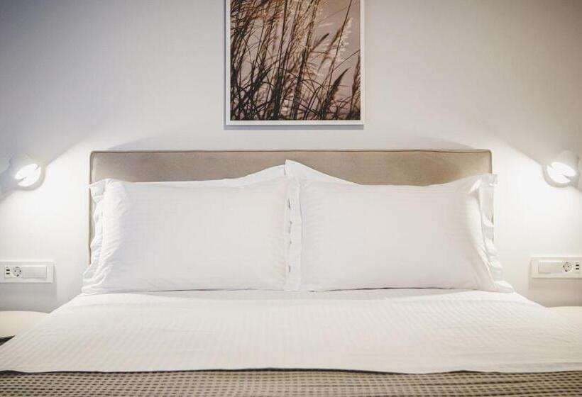 Трехместный Номер Комфорт, Votsalo Tolo