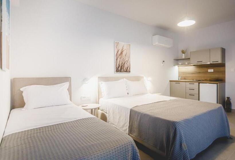 Трехместный Номер Комфорт, Votsalo Tolo