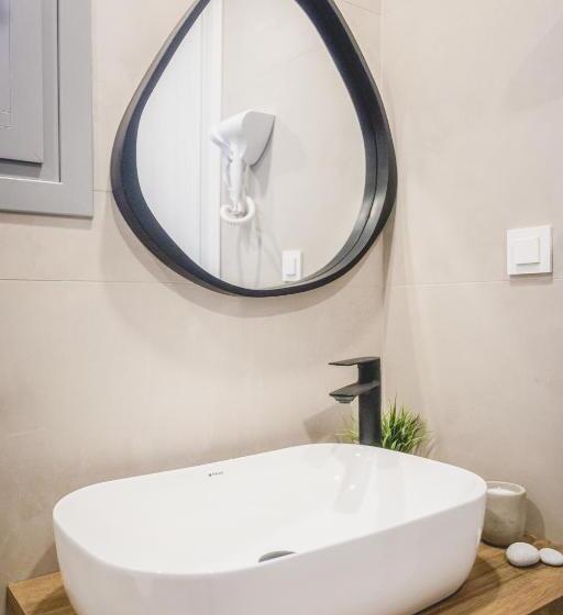 Трехместный Номер Комфорт, Votsalo Tolo