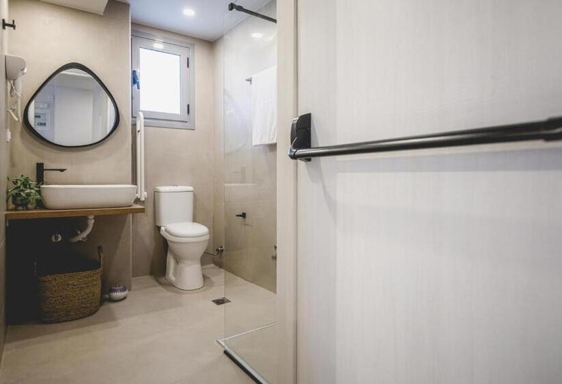 Номер Стандарт Кровать Кинг Адаптированный для Инвалидов, Votsalo Tolo