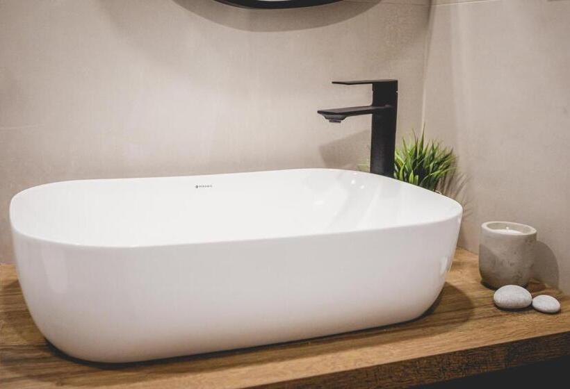 Трехместный Номер Комфорт, Votsalo Tolo