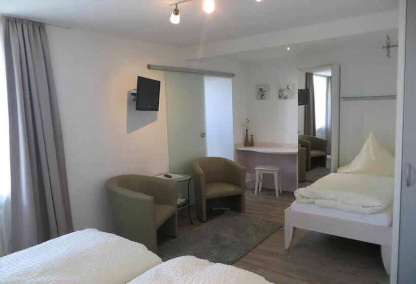 스탠다드 트리플 룸, Pension Kramer