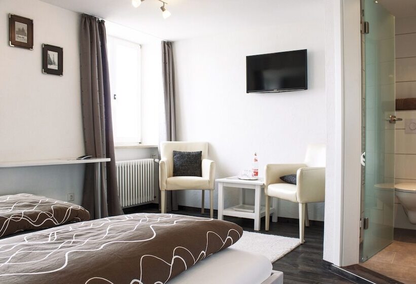 컴포트 룸, Pension Kramer