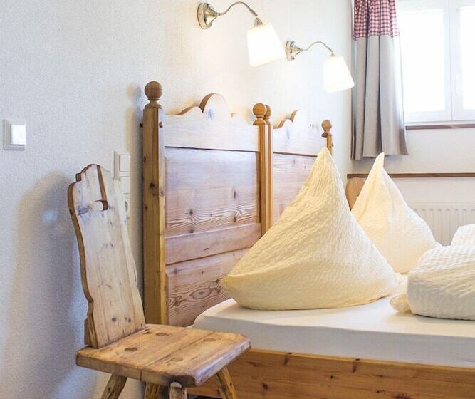 패밀리 룸, Pension Kramer