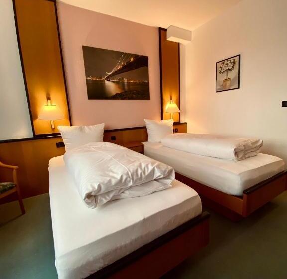 Номер Стандарт, E&d Hotel Rodgau
