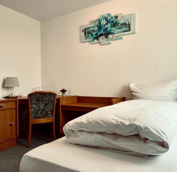 Трехместный Номер Базовый, E&d Hotel Rodgau