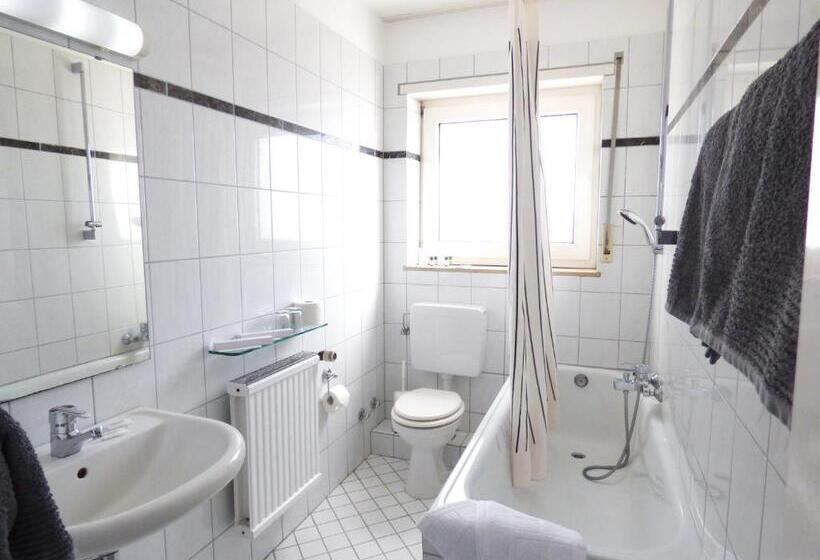 غرفة قياسية, Alt Buttgen