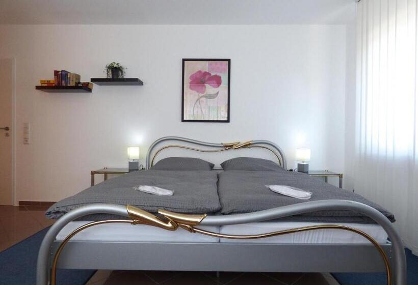 غرفة كلاسيكية, Alt Buttgen