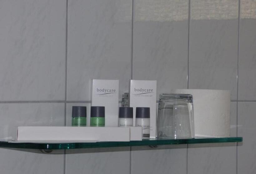 غرفة كلاسيكية, Alt Buttgen