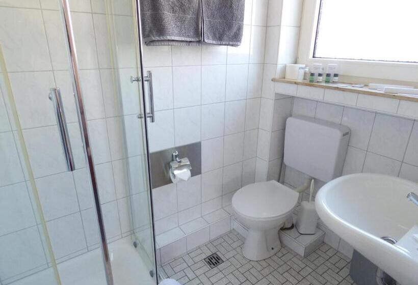 غرفة كلاسيكية, Alt Buttgen