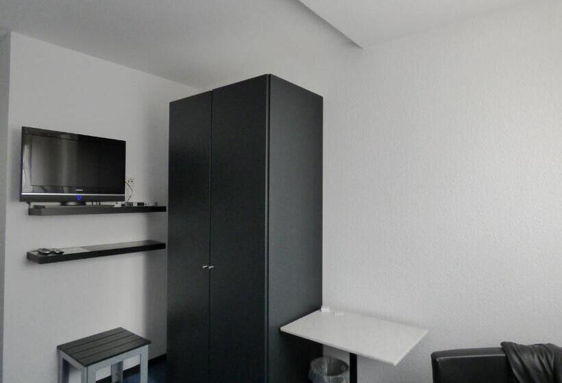 غرفة كلاسيكية فردية, Alt Buttgen