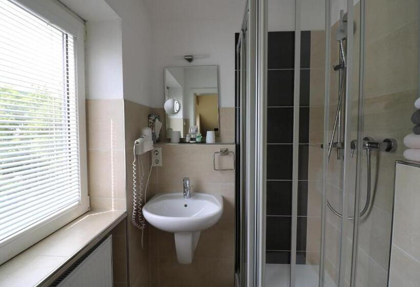 스탠다드 룸, Christiana S Wein & Art