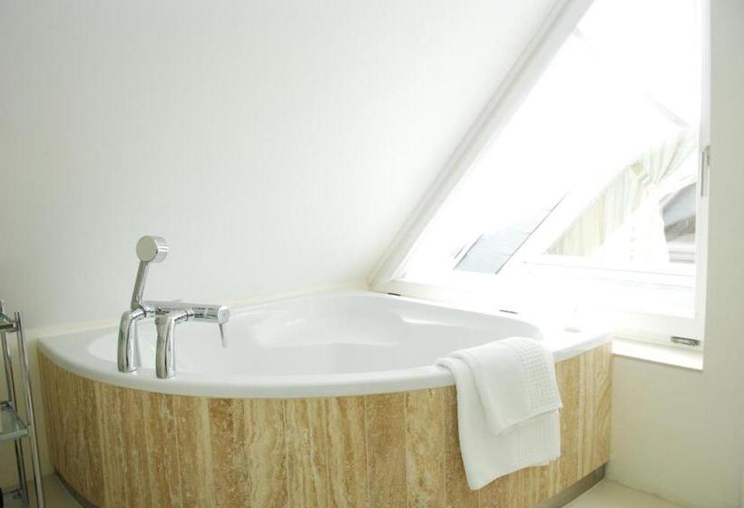 スイート, Das Spritzenhaus