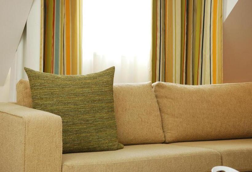 スイート, Das Spritzenhaus