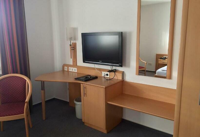 이코노미 싱글 룸, Driland