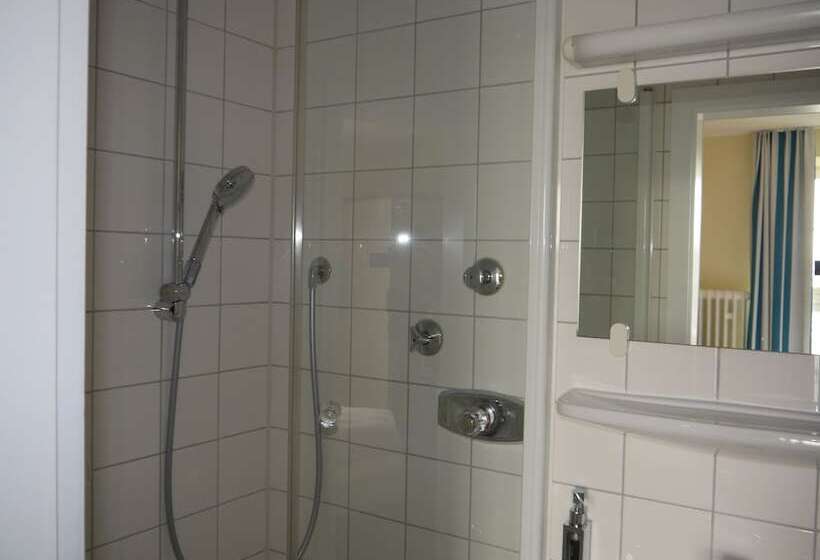 豪华湖景房, & Gastehaus Seehof