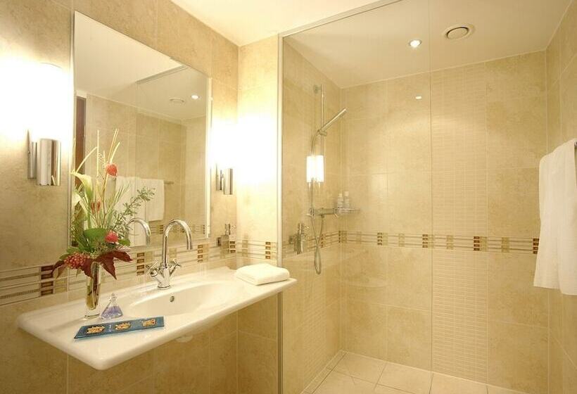 스탠다드 룸, Glocklhofer