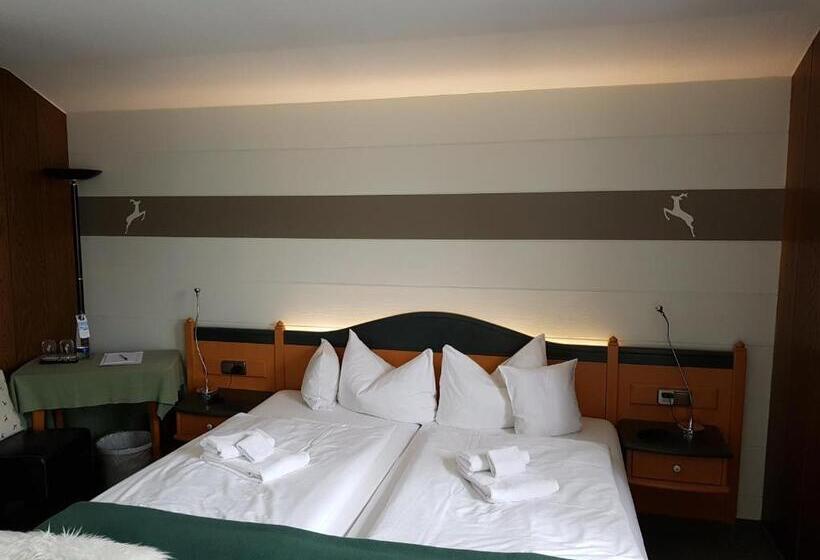 コンフォートルーム, Jagerhof Garni