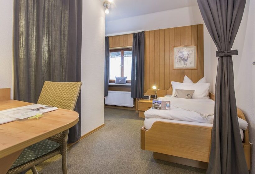 クラシックシングルルーム, Jagerhof Garni