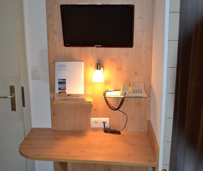 クラシックシングルルーム, Jagerhof Garni