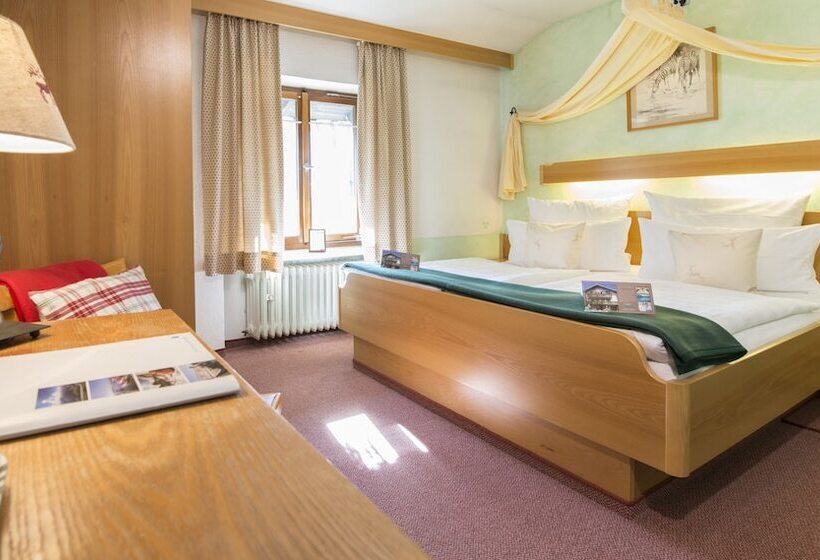 ファミリールーム, Jagerhof Garni