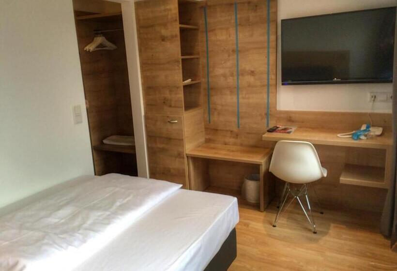 클래식 싱글 룸, Knorz