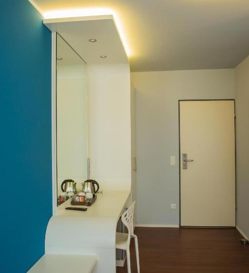 스탠다드 룸, Knorz