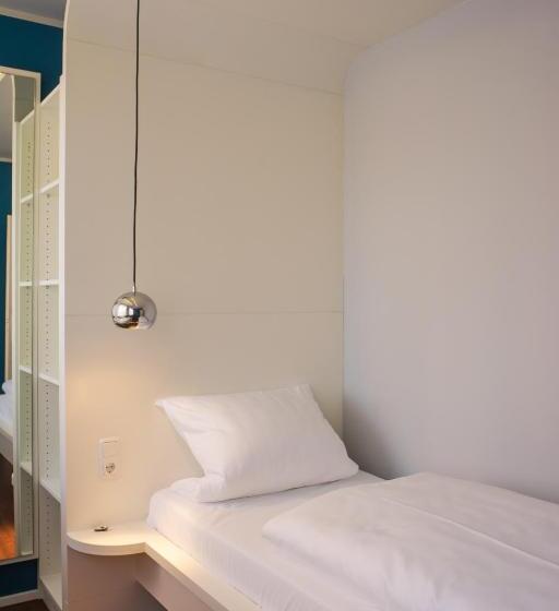 스탠다드 싱글 룸, Knorz