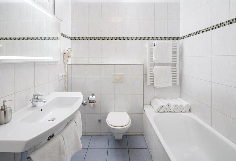 패밀리 룸, Knorz