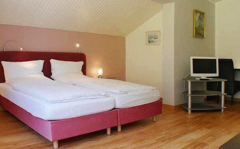 Люкс Вид на Реку, Krone