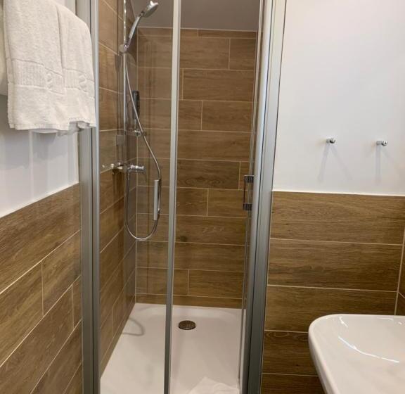 标准三人间, Marias Inn Bed & Breakfast