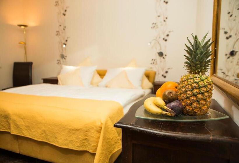 غرفة قياسية, Niedersächsischer Hof