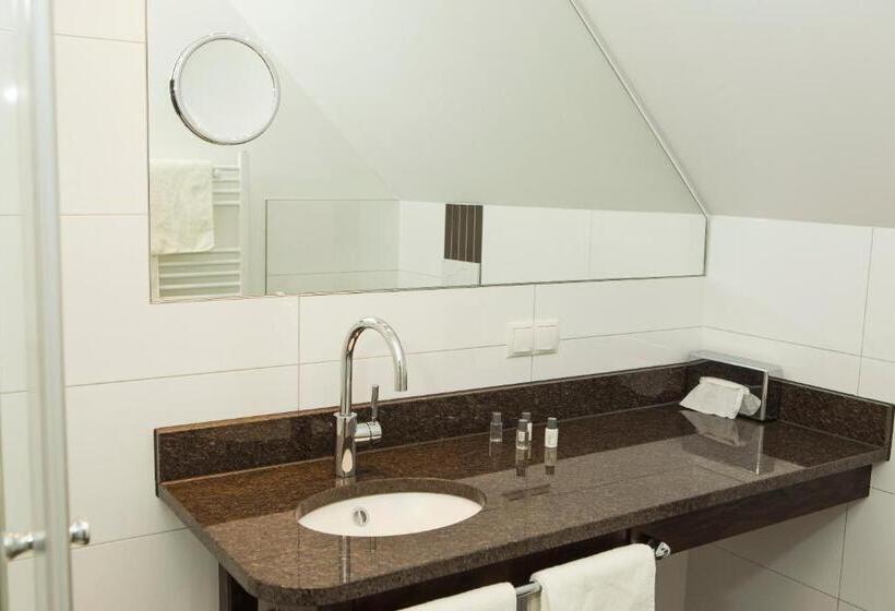 غرفة قياسية, Niedersächsischer Hof