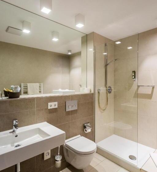 Quarto Estandar Individual, Otterbach