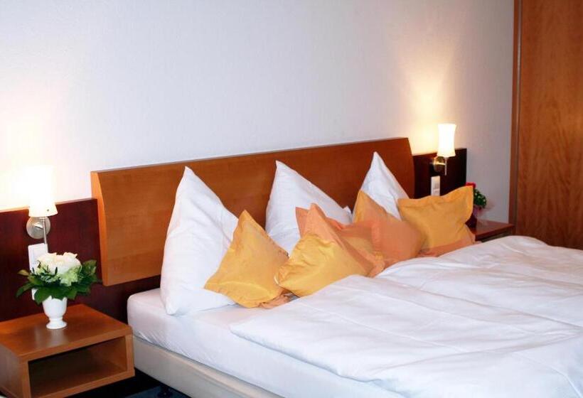 Quarto Familiar, Pilgerhof Und Rebmannshof