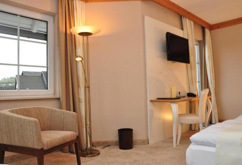 コンフォートルーム, Sauerländer Hof