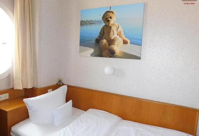 غرفة قياسية فردية, Teddybären