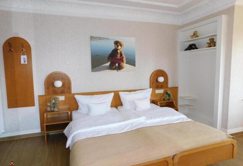 غرفة قياسية, Teddybären