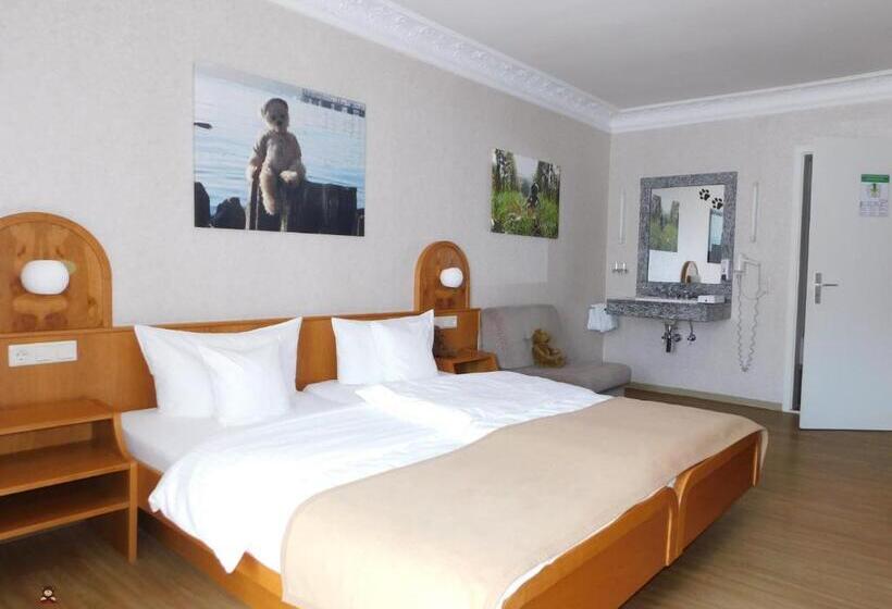 غرفة أساسية, Teddybären