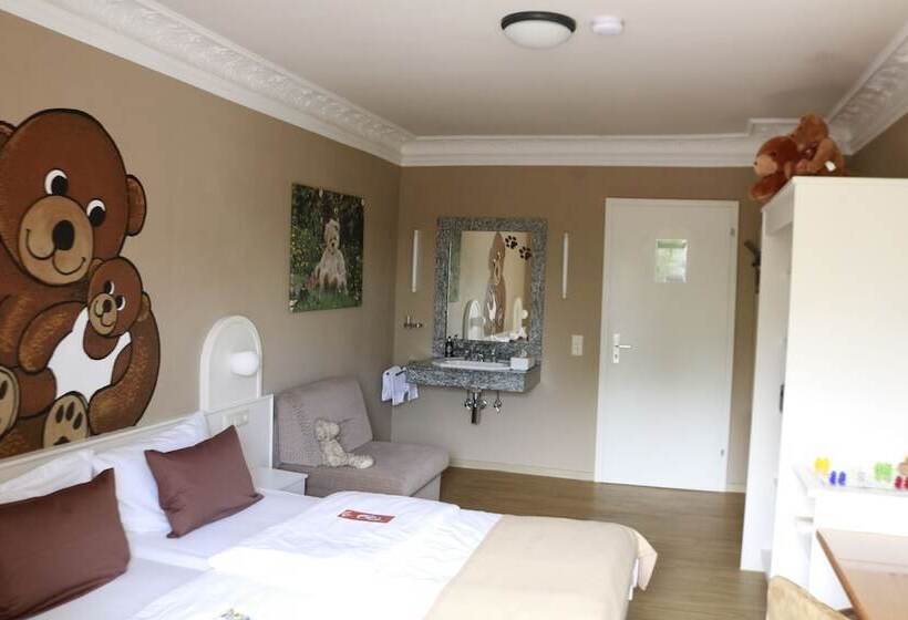 غرفة أساسية, Teddybären