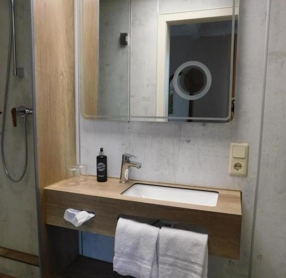 غرفة قياسية فردية, Teddybären